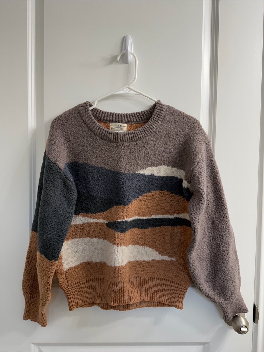 Universal Thread Abstract Landscape Crewneck Sweater